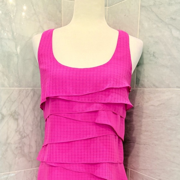 Shoshanna - Magenta Textured Tiered Sleeveless Racerback Silk Shift Dress Sz 4 - Picture 2 of 8